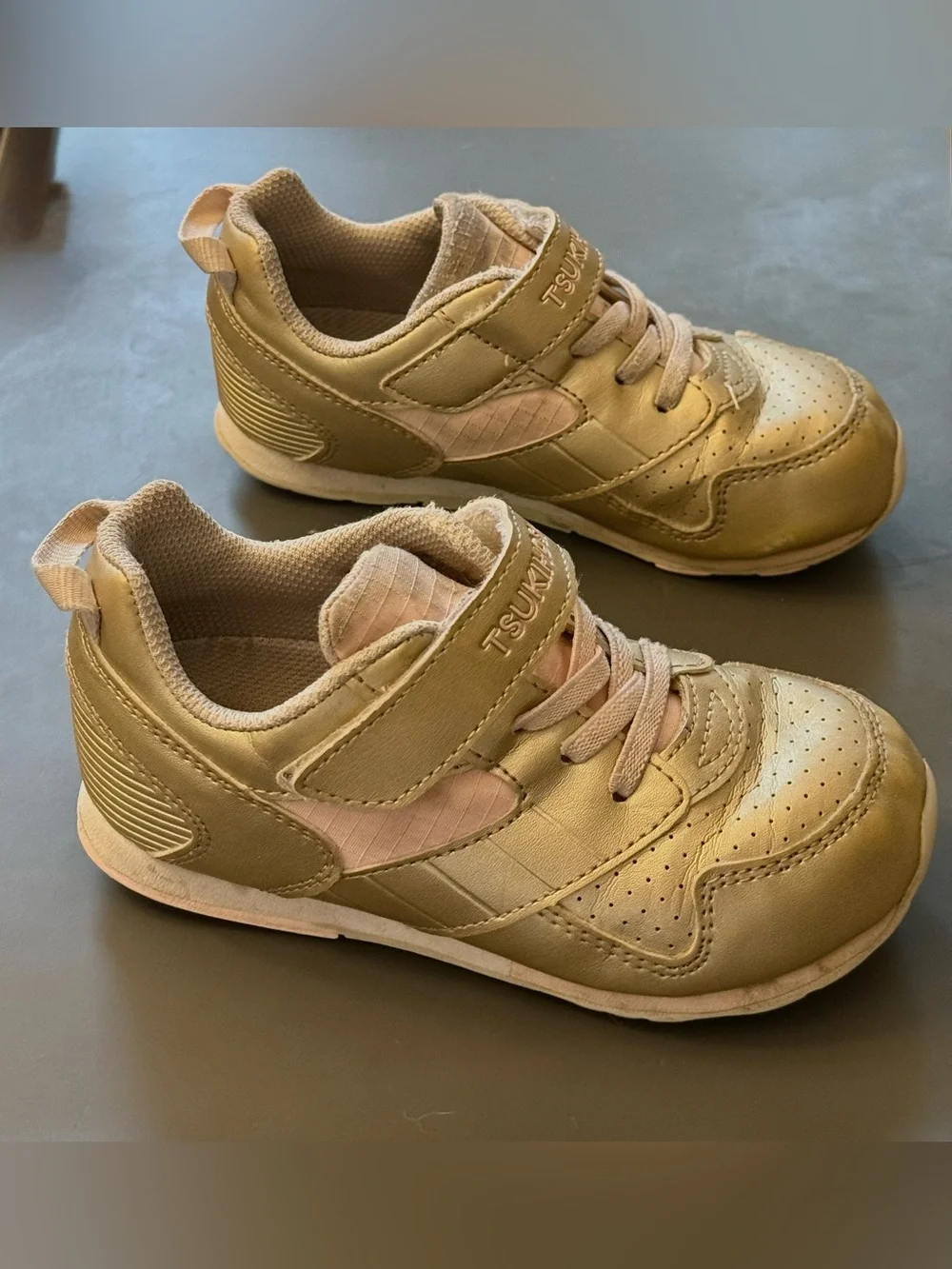 Tsukihoshi Gold Rose Pink Athletic Sneakers Toddler Girl’s U.S. Size 10 Shoes